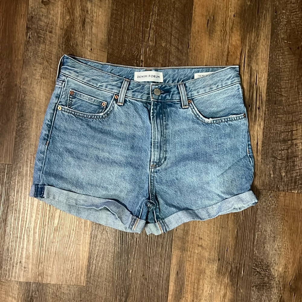 Denim Forum 90s A Line Hi Rise Short